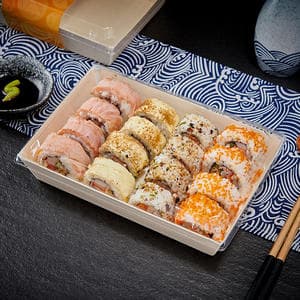 Chinese Manufacturer Disposable Food Grade Wooden Material Take Out Sushi Box